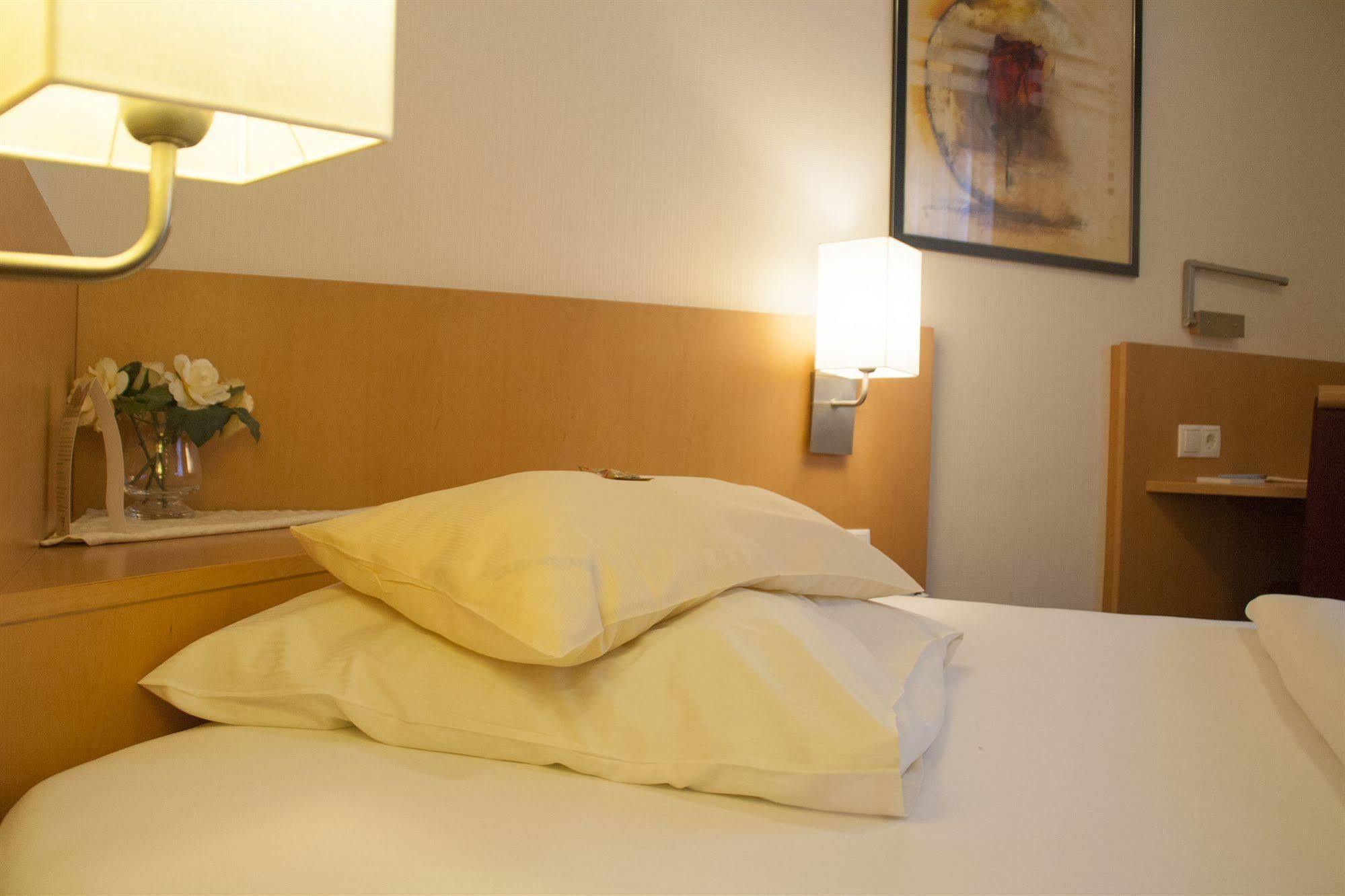 Hotel Zum Adler Bonn Exterior photo
